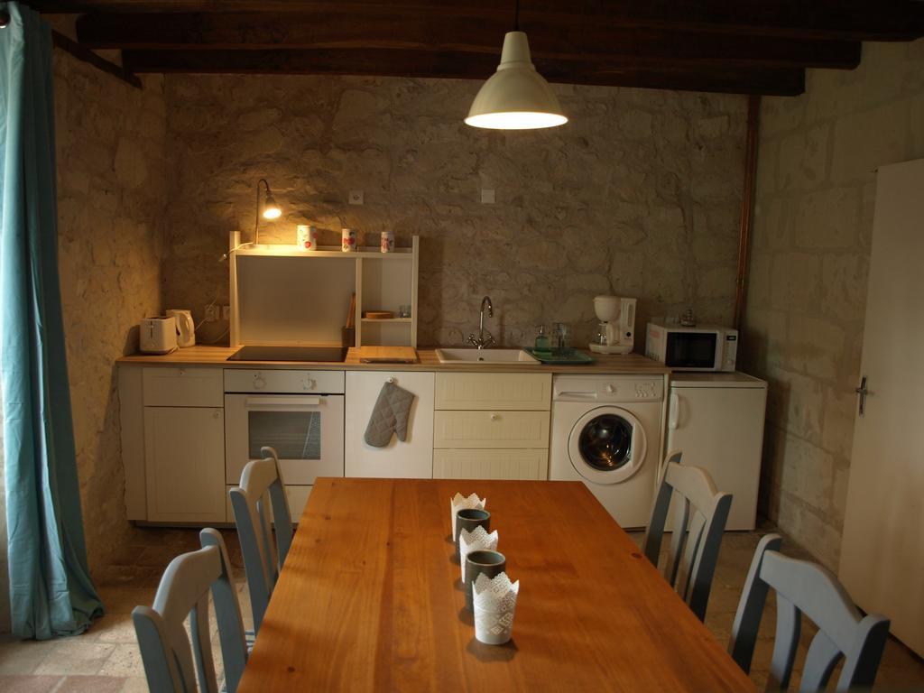 Les gîtes de la Madeleine La Chapelle-sur-Loire Habitación foto